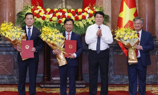 Chủ tịch nước Lương Cường trao quyết định bổ nhiệm 3 Phó Chủ nhiệm Văn phòng Chủ tịch nước